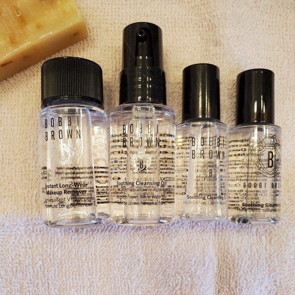 > Bobbi Brown skincare set